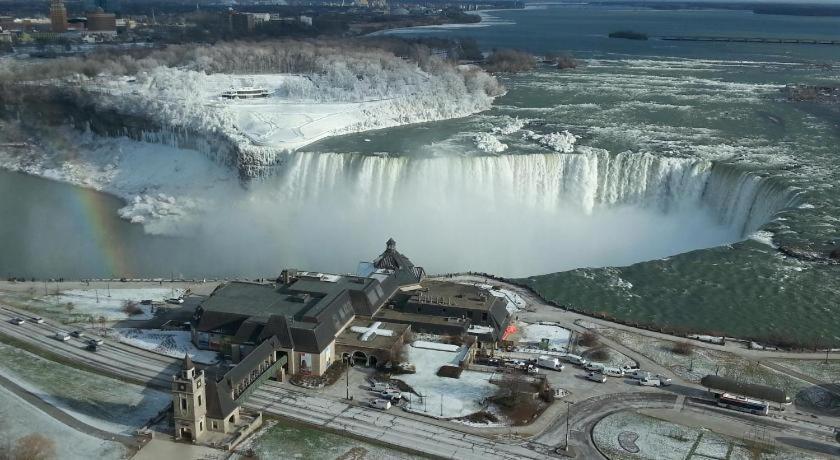 Tower Hotel At Fallsview Niagara Falls Exteriér fotografie