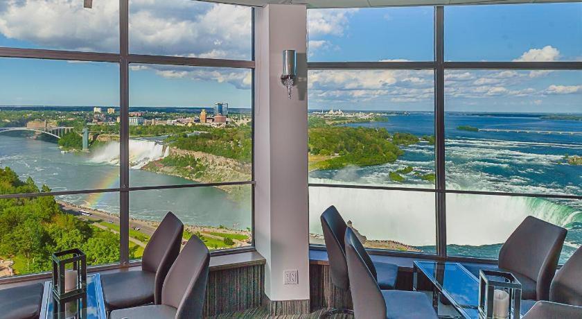 Tower Hotel At Fallsview Niagara Falls Exteriér fotografie
