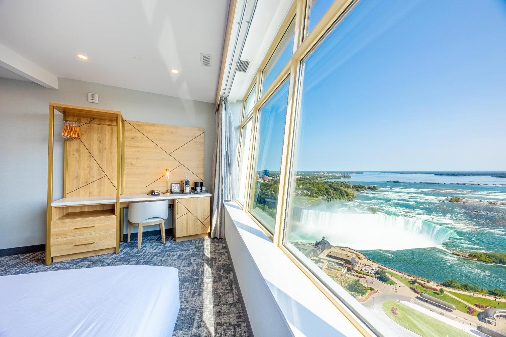 Tower Hotel At Fallsview Niagara Falls Exteriér fotografie