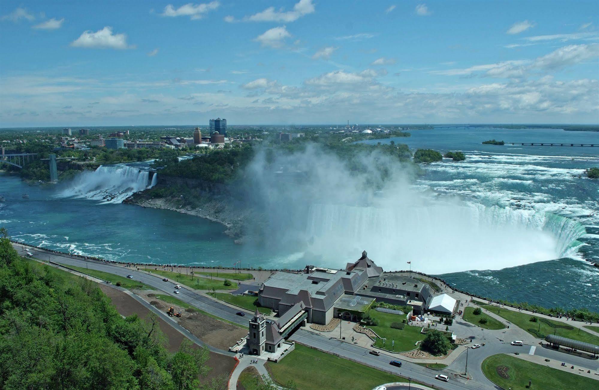 Tower Hotel At Fallsview Niagara Falls Exteriér fotografie