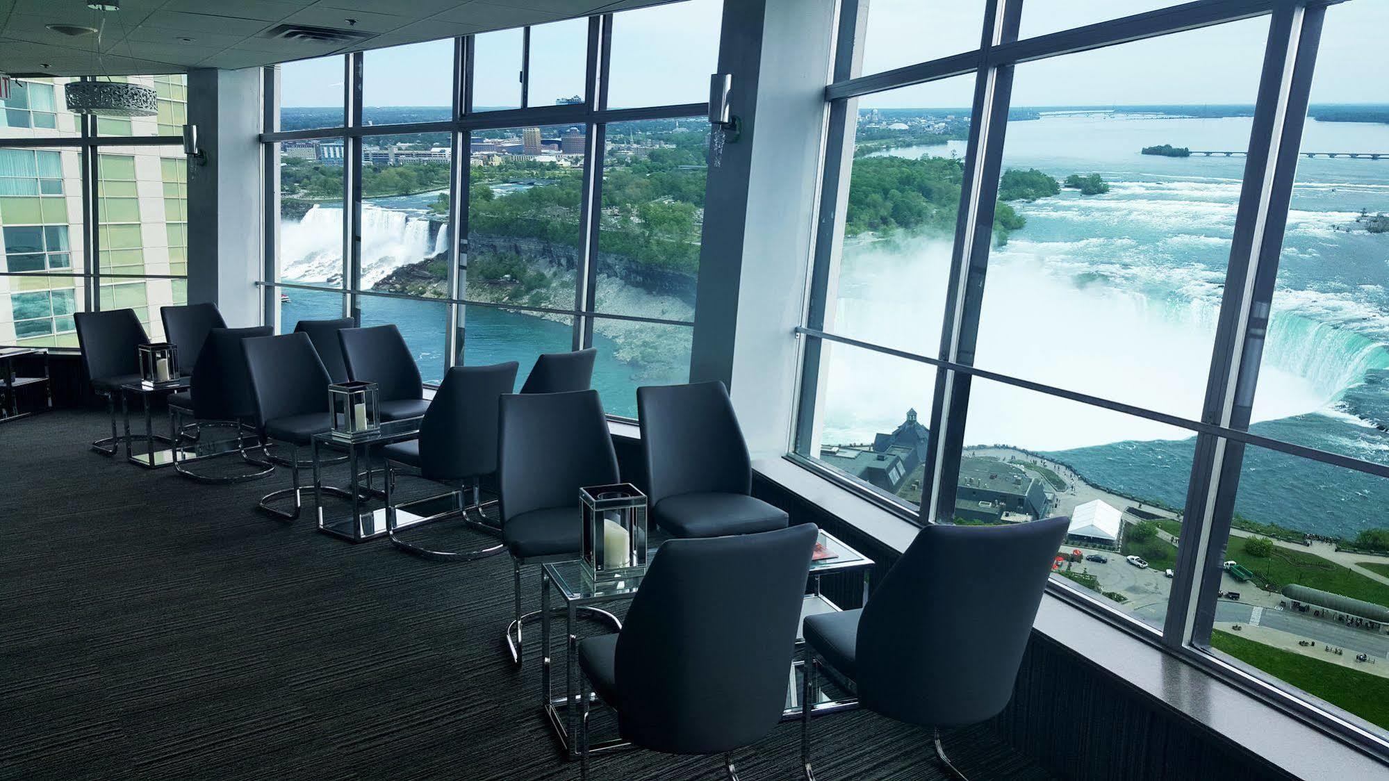 Tower Hotel At Fallsview Niagara Falls Exteriér fotografie